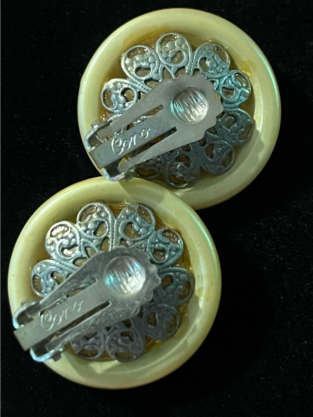 Vintage Coro Dome Clip-On Earrings, Coro Jewelry, Vintage Coro Earrings - Picture 4 of 4